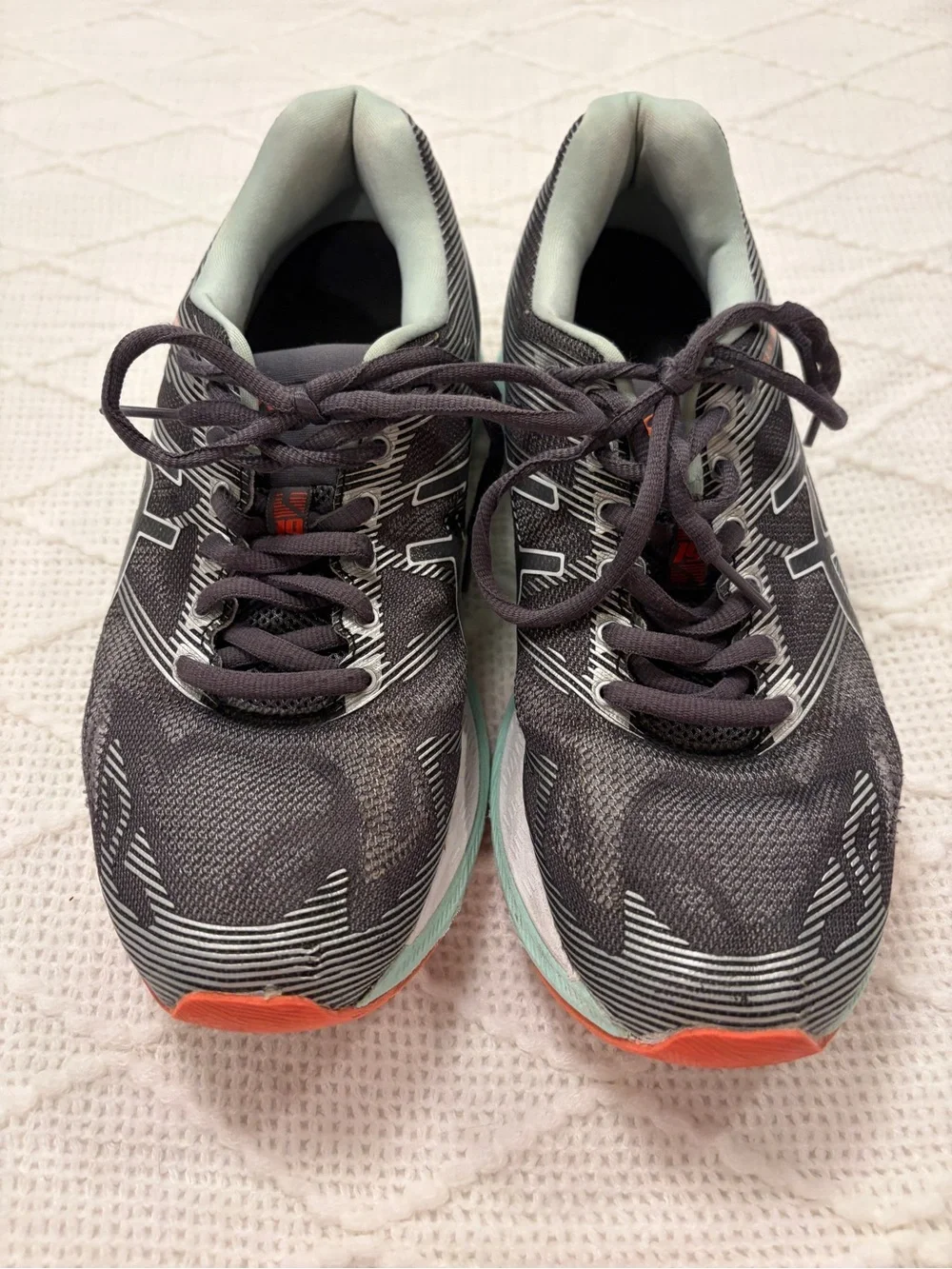 Asics Gel nimbus 19 women size 8